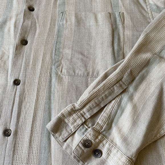 Button down shirt - Picture 3 of 3